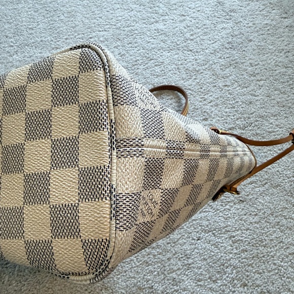 Louis Vuitton Neverfull PM - Picture 3 of 12
